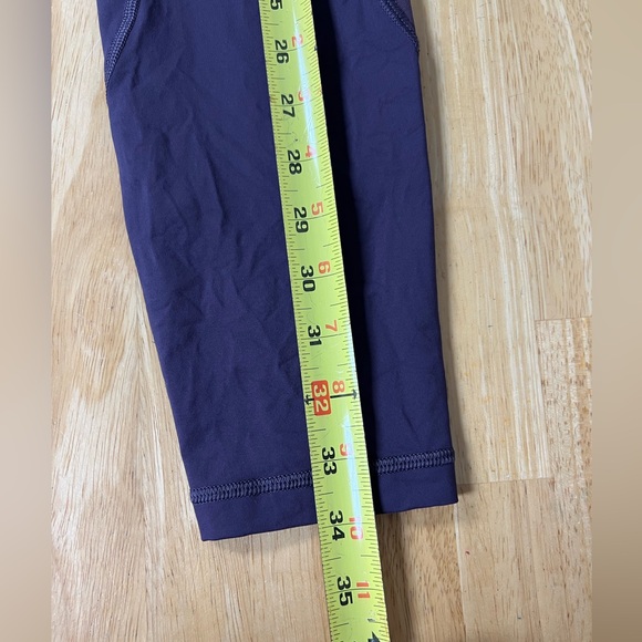 Lululemon Invigorate Tight 7/8 Tight size 8 - Picture 9 of 16
